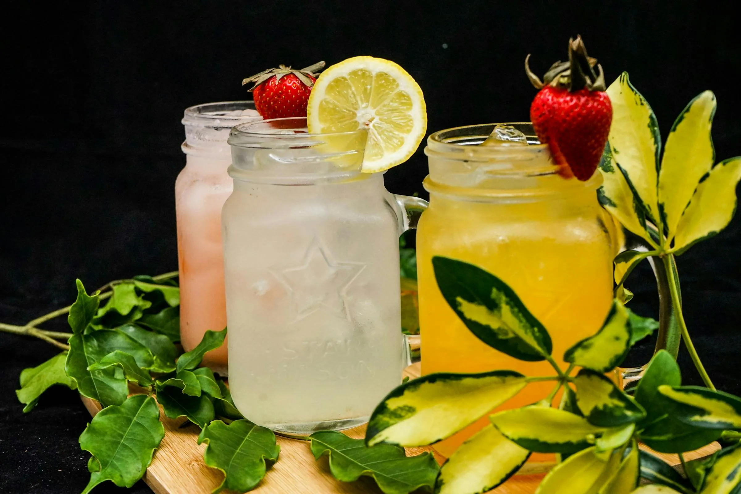 Fresh juice and fruit